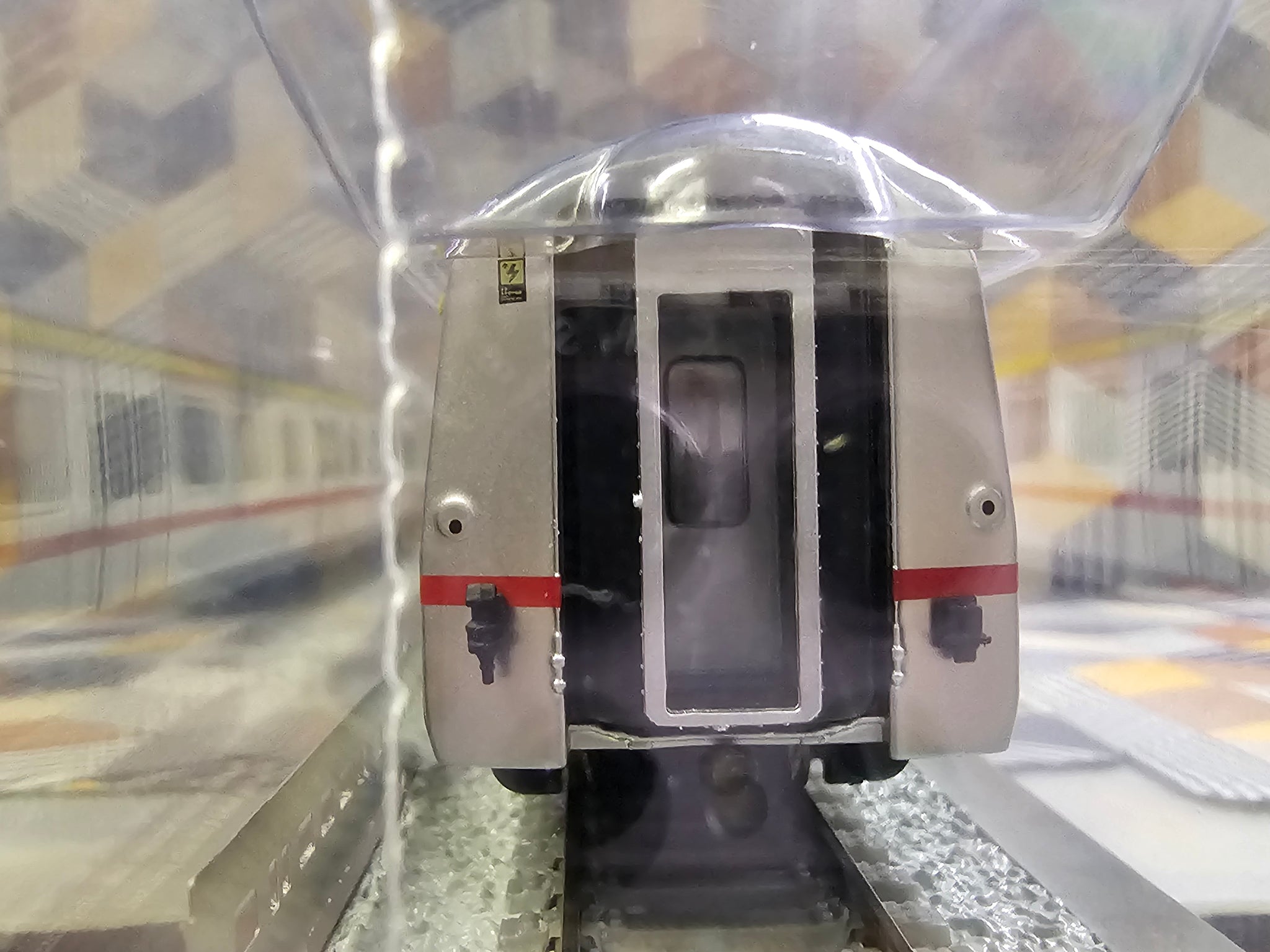 1/87 HOスケール MCW KCR 東鉄線 ファーストクラス 香港鉄道 港鐵網上商店> 1:87 東鐵綫第一代電氣化列車– 頭等| 黃頭