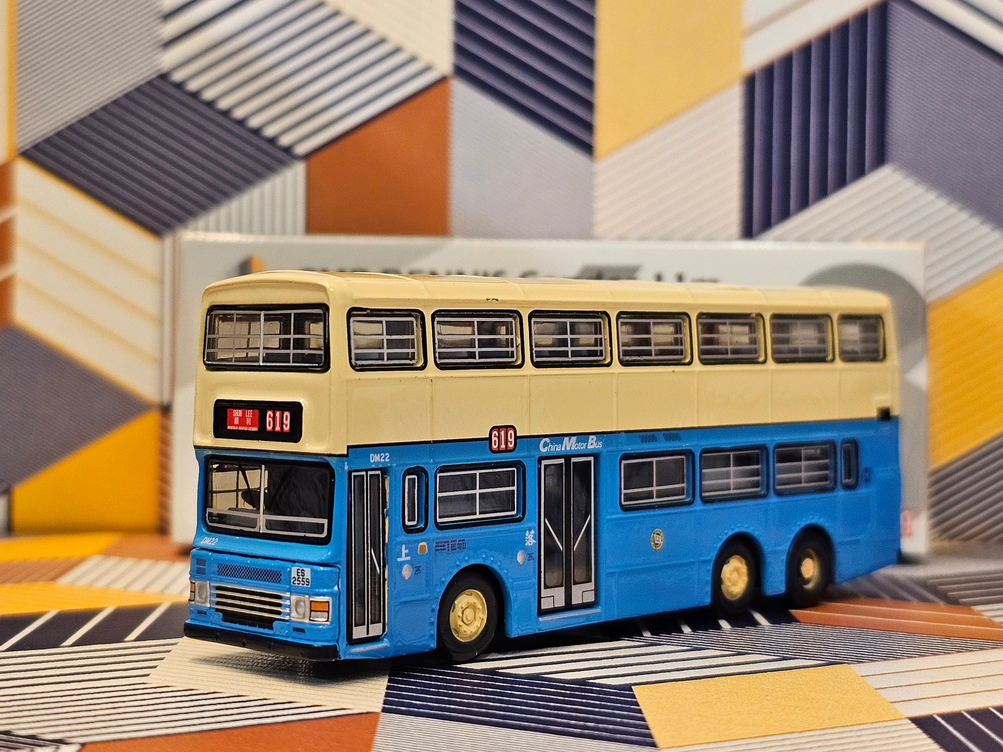 1/110 Tiny 63 CMB Dennis Condor 11m DM22 Route: 619 – MSD BUS~ pre