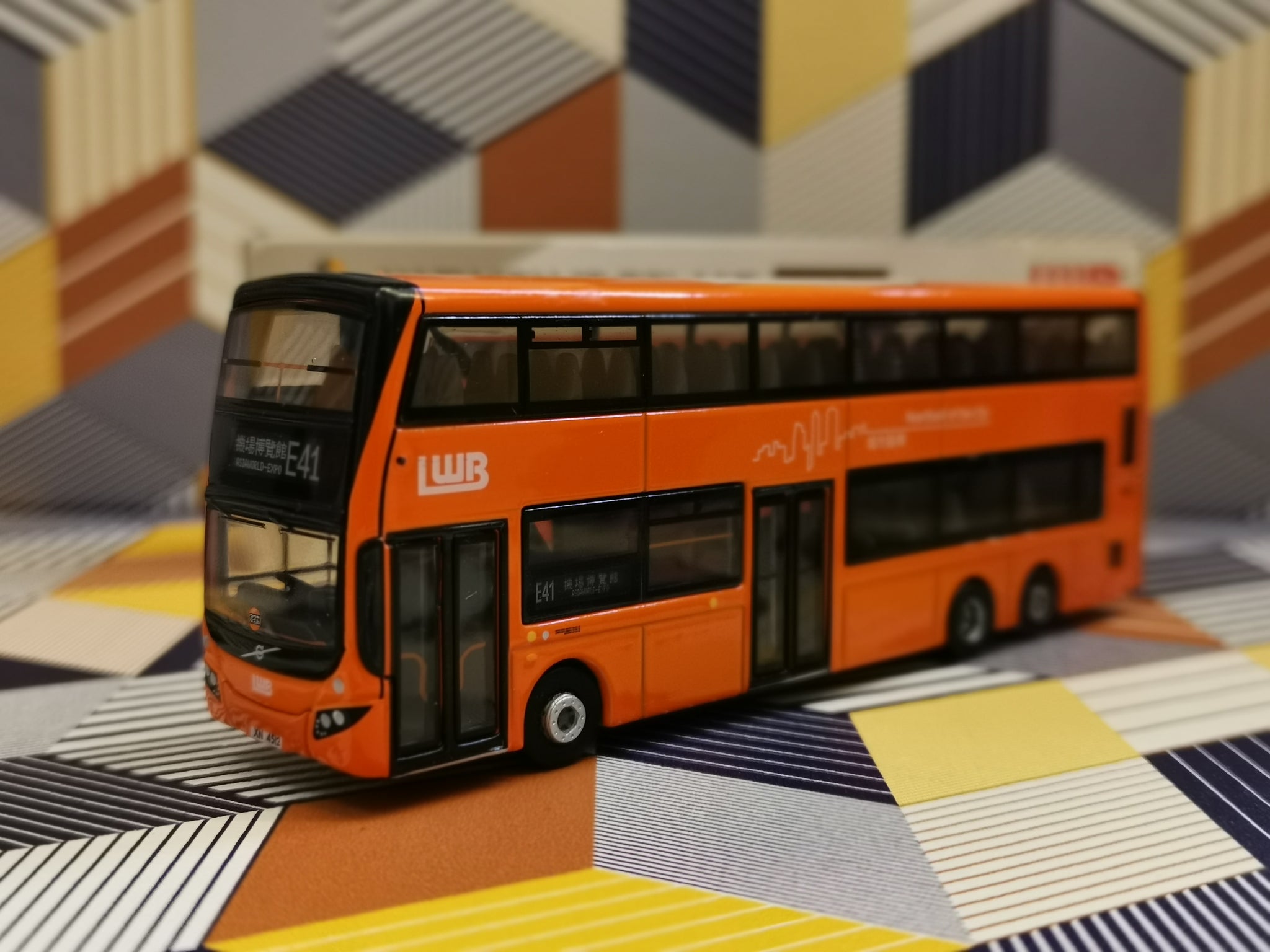 Maquette Autobus Longwin De Hong Kong - Échelle 1:110 - Modèle Neuf